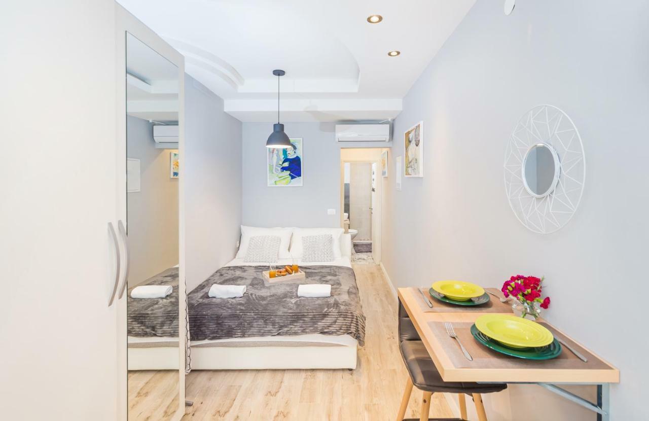 Apartma Summer Romance *